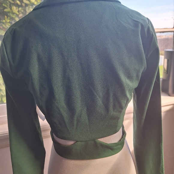 Green Top - Picture 6 of 6